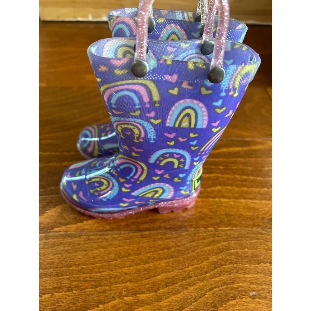 WestKids Purple Rainbow Hearts Rain Boots‎ Glitter Sole Light Up Little Girls 5